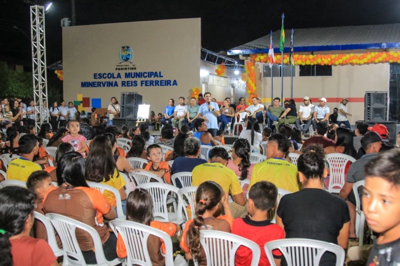 Comunidade do Zé Açu celebra entrega da Escola Minervina Reis revitalizada pela Prefeitura de Parintins
