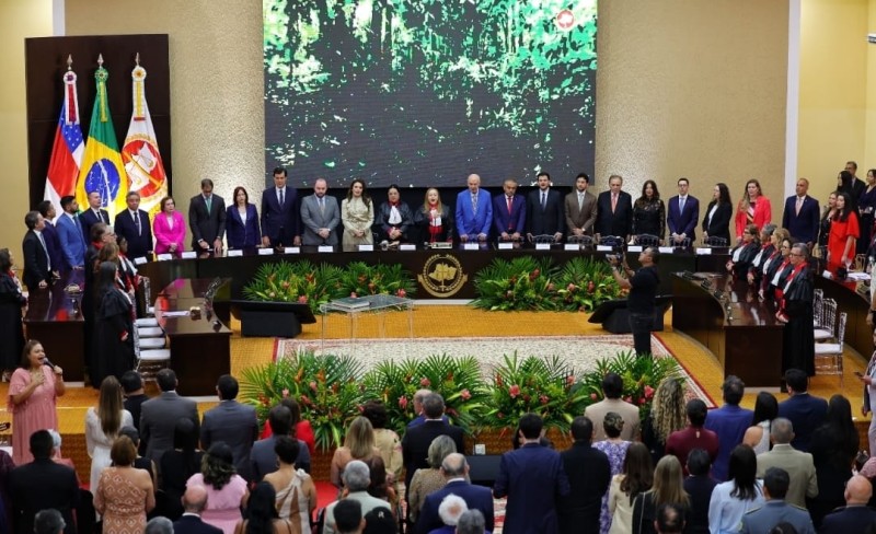 Presidente e vice-presidente do TCE-AM prestigiam recondução de Leda Mara à chefia do MPAM