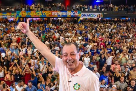Omar Aziz é eleito governador do Amazonas