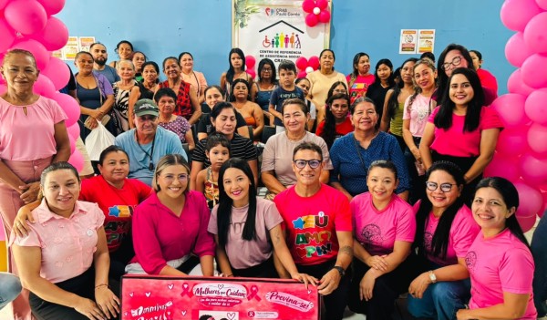 CRAS de Parintins transformam Outubro Rosa em movimento de cuidado e valorização feminina