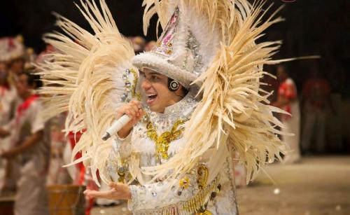 Sebastião Júnior apresenta show ‘Para Sempre no Coração’ no Teatro Amazonas