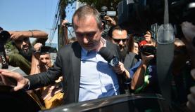 Joesley Batista deixa a PF em Brasília e é conduzido a São Paulo 