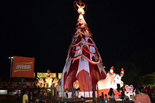 Garantido inaugura Complexo Natalino de Parintins 