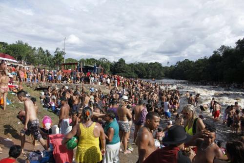 População avalia sucesso Carnachoeira de Presidente Figueiredo 