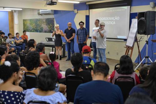 Liceu Claudio Santoro recebe novos alunos no Sambódromo