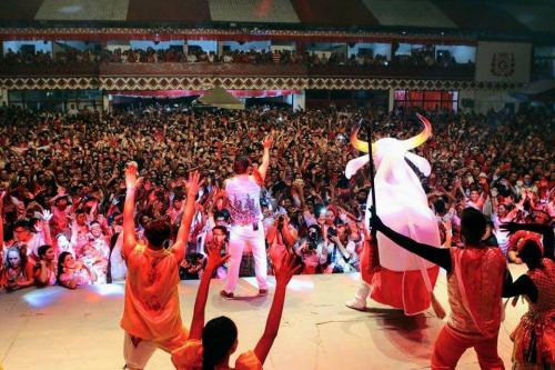 Semana Vermelha do Garantido movimenta Parintins 