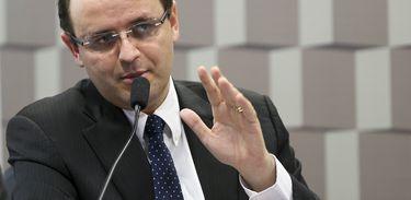Ministro da Educação defende debate sobre verba para merenda escolar