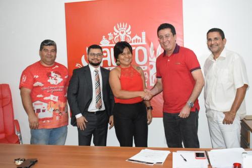 Diretoria do Garantido fecha acordo com Rainez e Universidade do Folclore não vai mais a leilão 