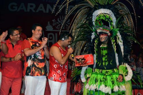 Garantido festejou 20 anos do Pajé André no Baile Vermelho e Branco 