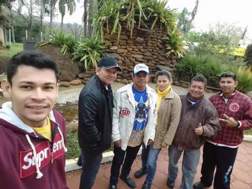 Artistas de Parintins fabricam alegorias para a Expo/Fenadi em Ijuí-Rio Grande do Sul