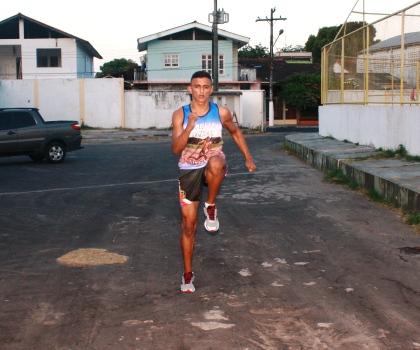 Em preparação para o JEB's, parintinense Kaio Bolt participa de competição em Manaus