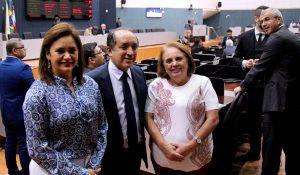 Vereadores de Manaus destacam importância do professor e avanços para categoria com pagamento do abono do Fundeb