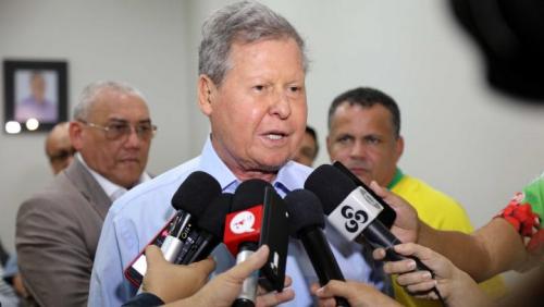Adiantamento salarial de servidores municipais injeta mais de R$ 100 milhões em Manaus 