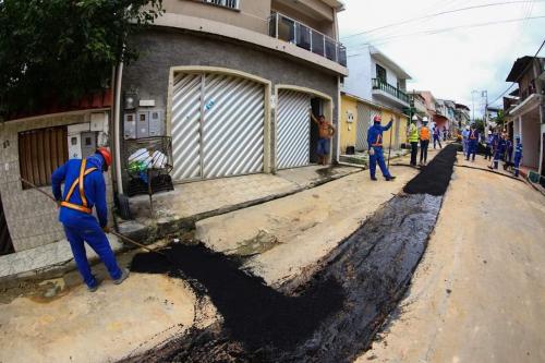 Glória, São Raimundo e Presidente Vargas com obras do Prosamim III começam a receber asfalto